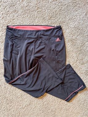 Adidas Activewear capris